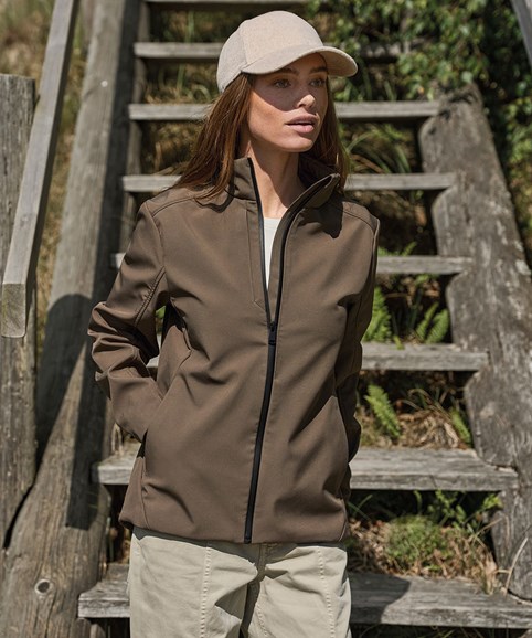 Women's performance softshell (9521)