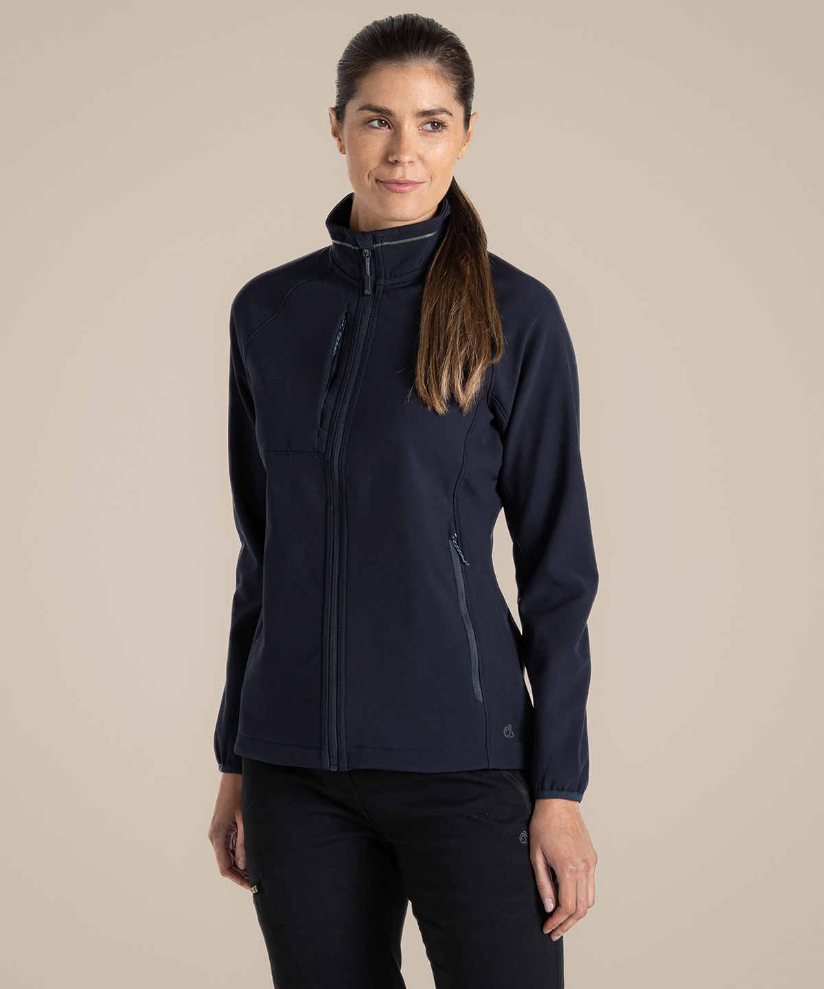 Expert women’s Basecamp softshell jacket