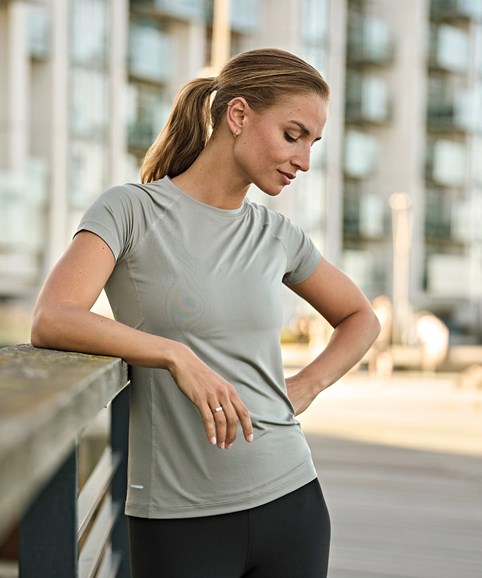 Women's CoolDry tee (7021)