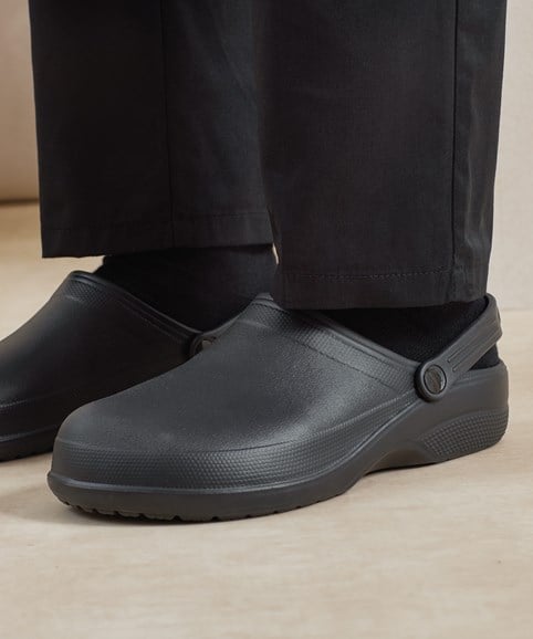 Chef’s non-slip ‘Anchor’ clogs