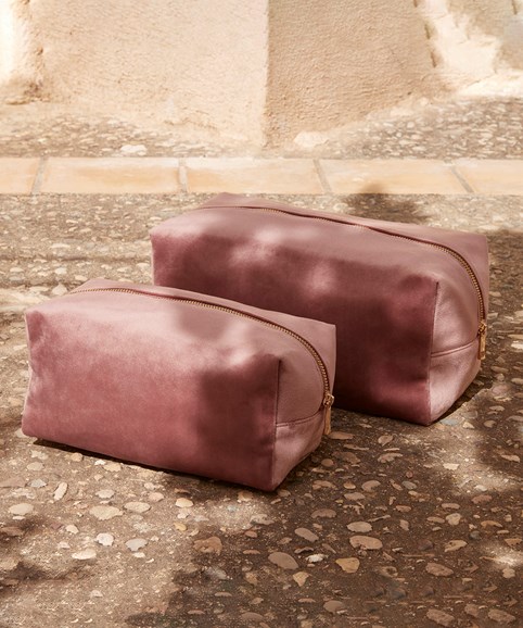 Velvet toiletry/accessory case