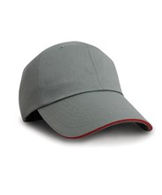 Herringbone cap with sandwich peak
