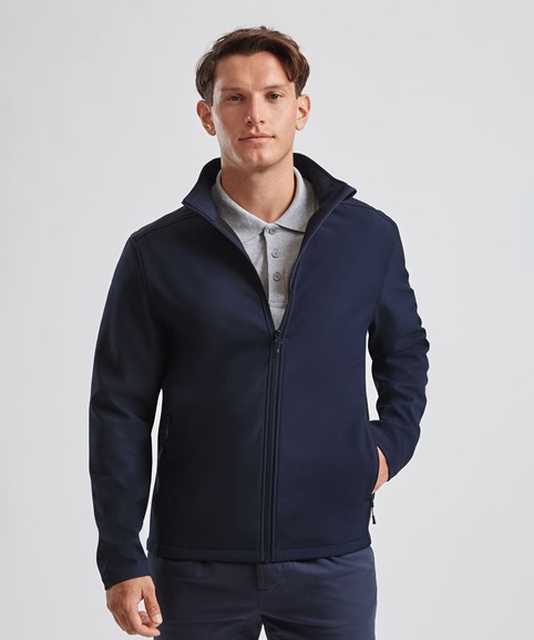 Essential softshell jacket