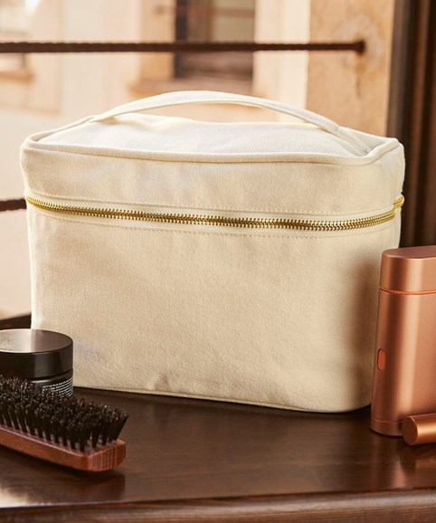 Canvas vanity case