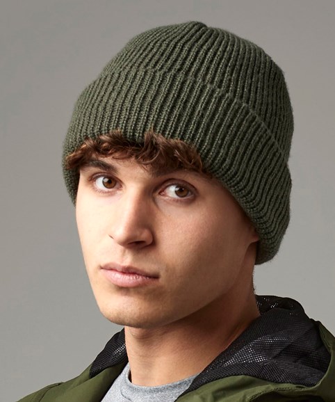 Water-repellent thermal elements beanie