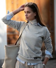 Women's Newport sweatshirt